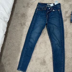 Levi jeans